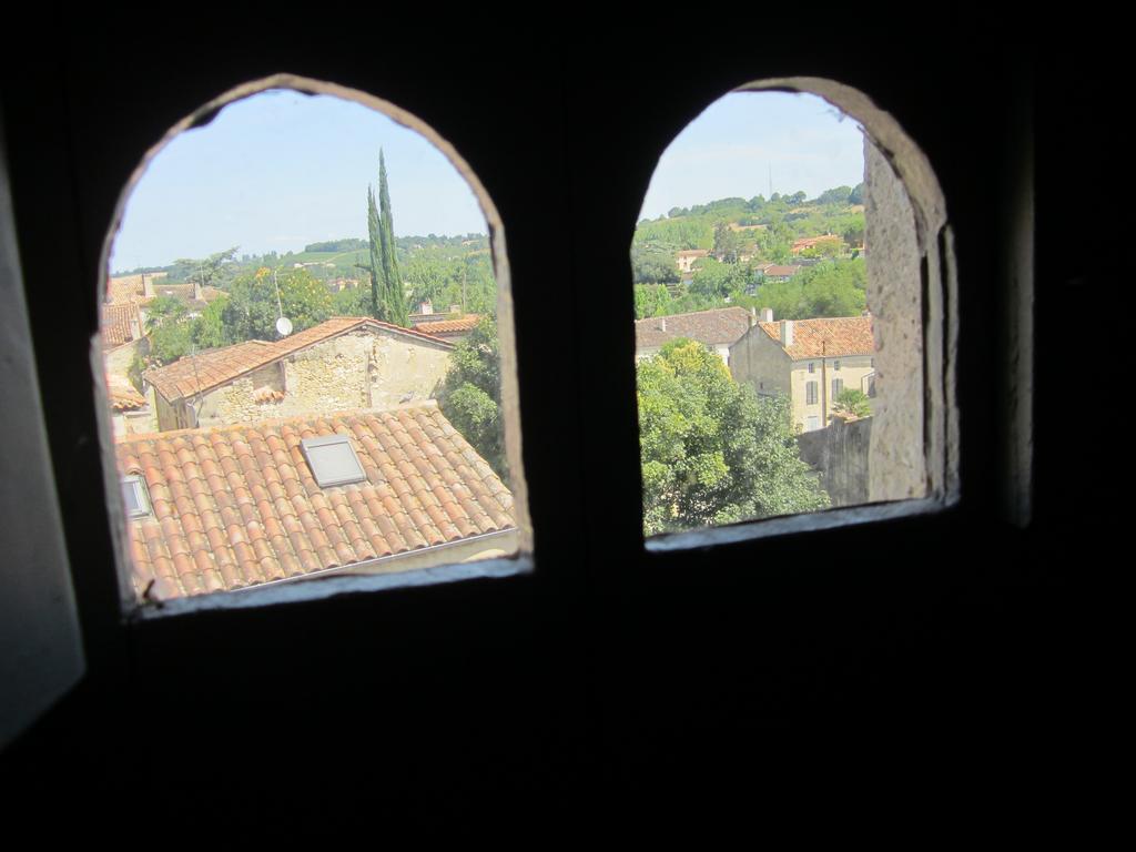 Chambre D'Hotes La Tour De Brazalem Nérac Δωμάτιο φωτογραφία